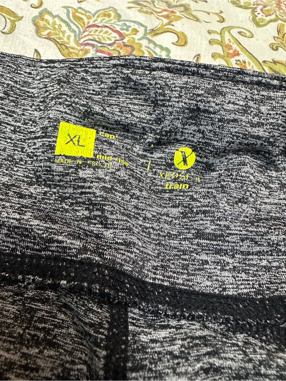 Gray Heather Active Capri Leggings - Picture 3 of 4